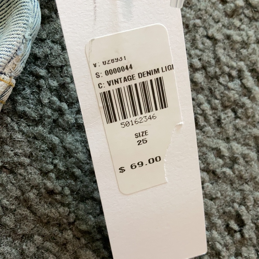 high rise mom jeans - Picture 4 of 6